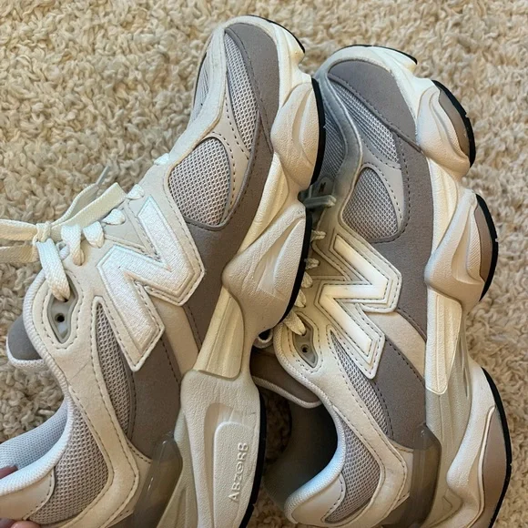New Balance Cream and Gray Athletic Shoes 9060 - Picture 3 of 11